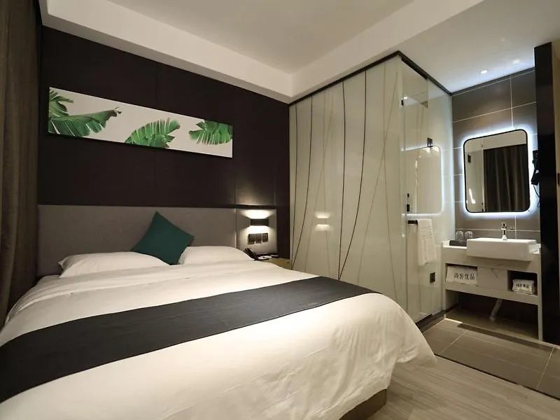 Up And In Henan Anyang Hongqi Road Wal-Mart Hotel